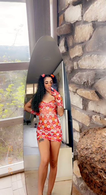 do u guys wanna see some sexy pics taken of me in this dress ?? https://t.co/4LJjrj5sKf