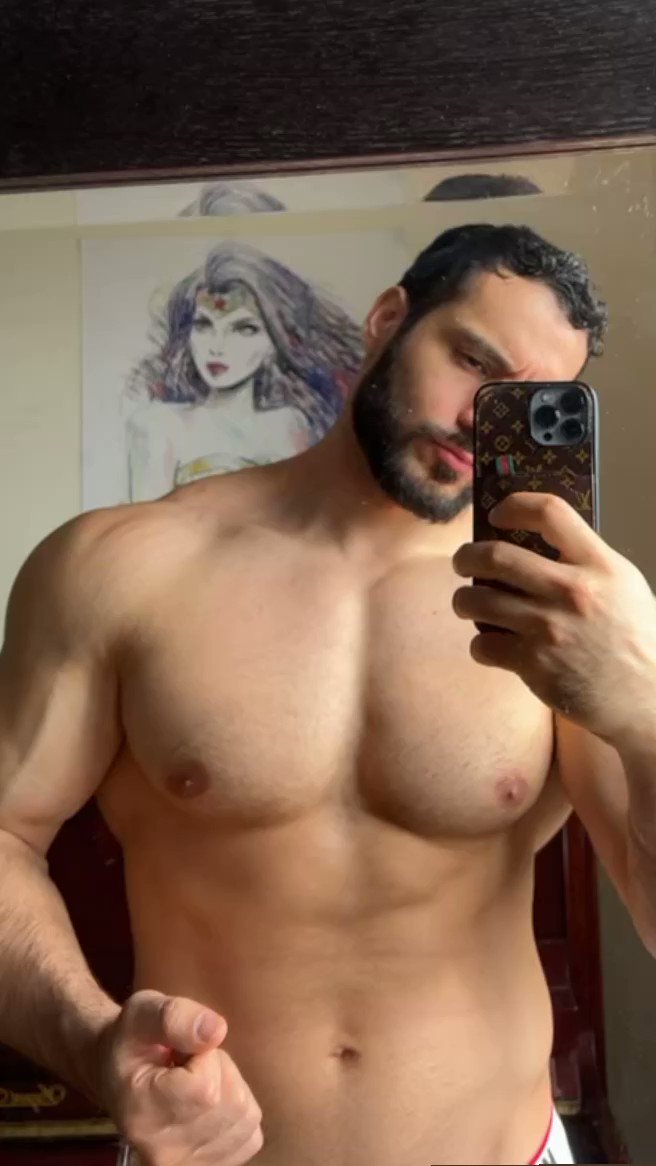 Hector lopez - nude photos