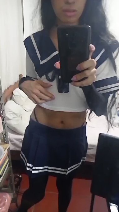 Look my new seifuku, daddy ? ?
So cute isn't it? :3 ? https://t.co/sjhWL2v40w