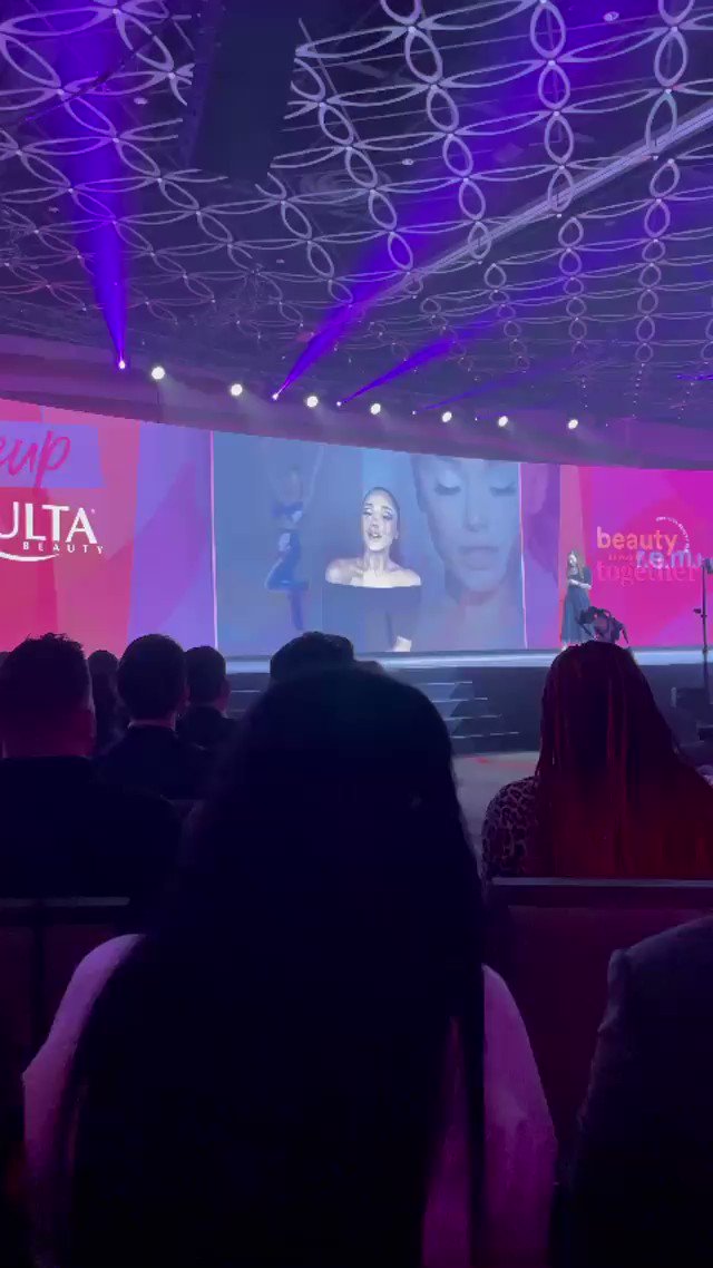 RT @sheeshgwws: ariana had a little speech at the ulta event yesterday https://t.co/wxgKZXQp32