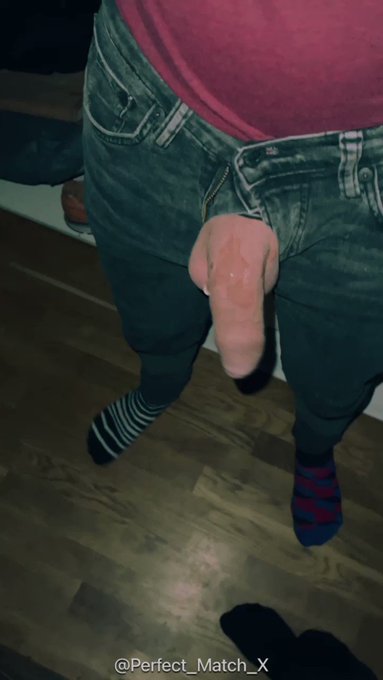 Making it #erect #erection #hardon #makingitstiff #nsfwtwt #nsfw #memilking #dick #cock #bigdicksdaily