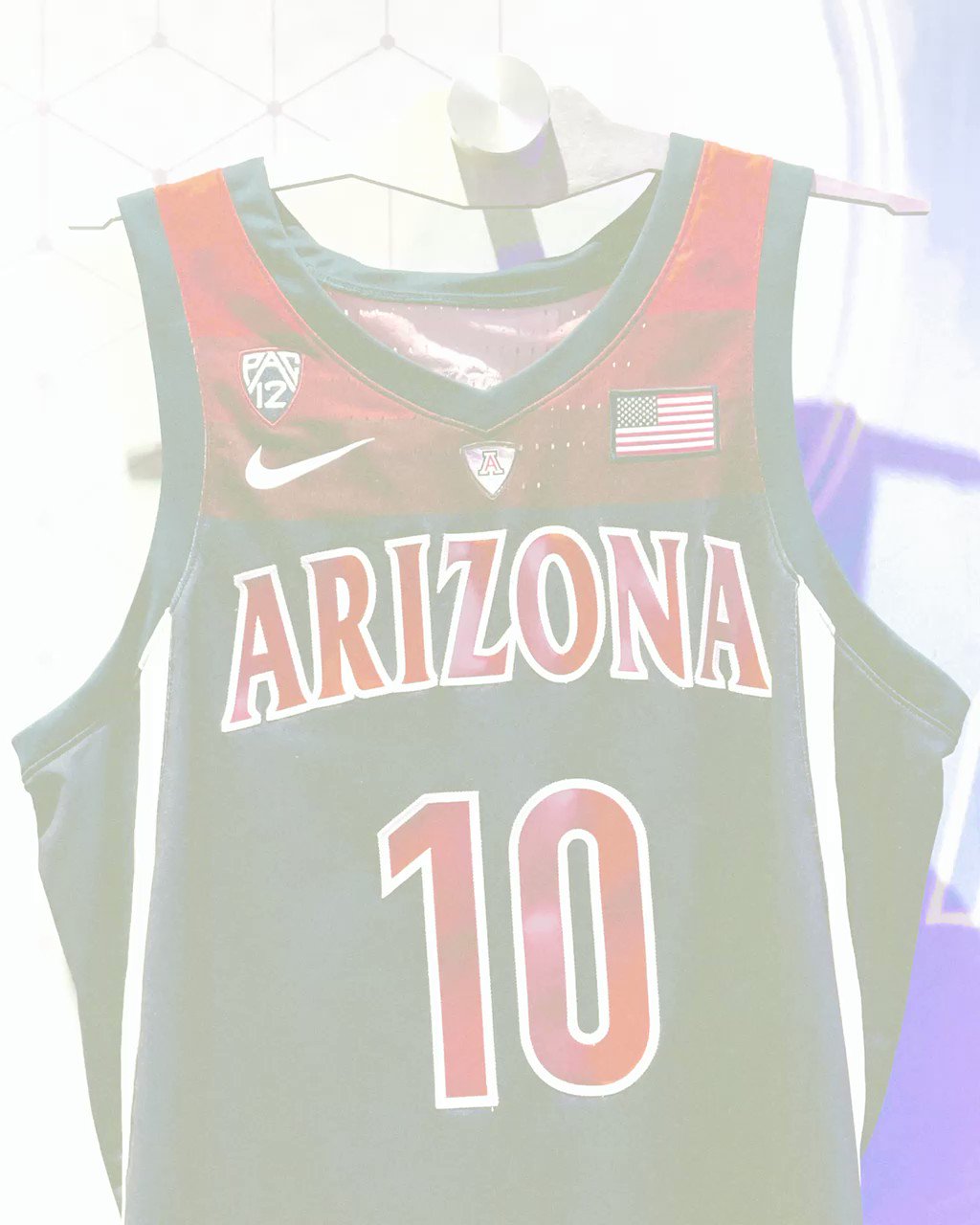 To wipe the gradients off their basketball uniforms, Arizona