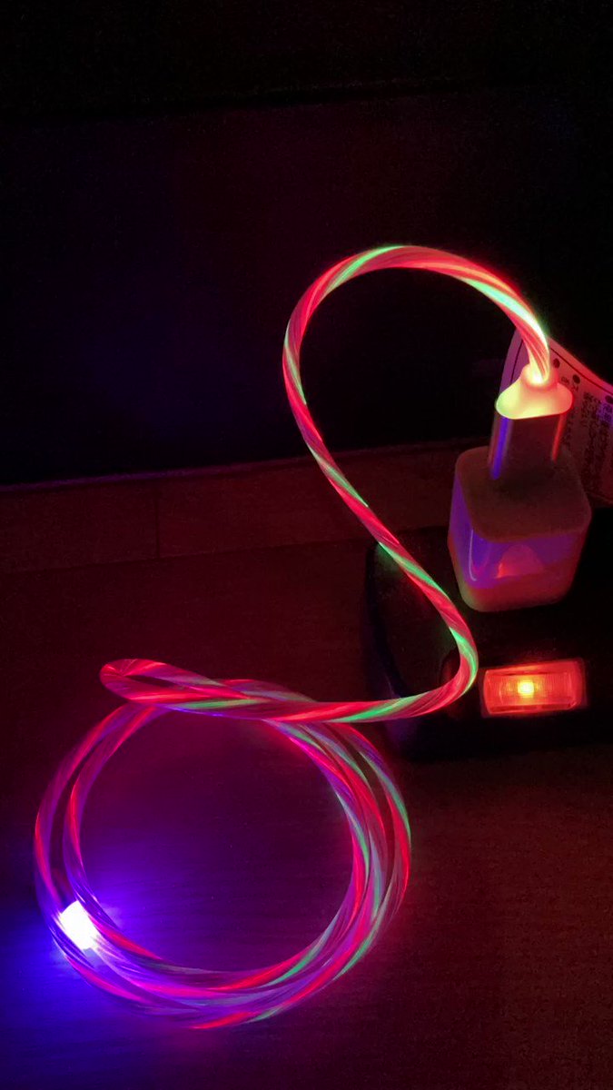 1000円ガチャで出たもの！まあまあ迷惑な機能つき充電器w