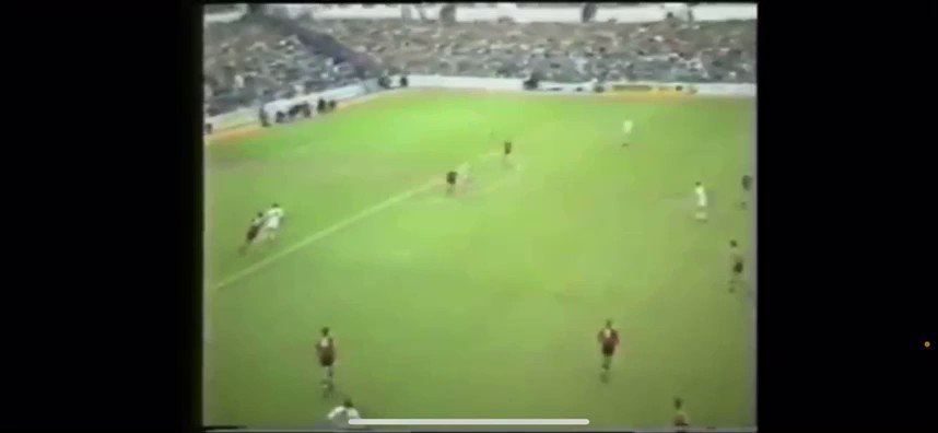 OTD 87 - United are so bad they not only lose 4-0 at Spurs but have Mitchell Thomas score an overhead kick against them on Glenn Hoddle’s last appearance at White Hart Lane. They sit 11th, 28 points off champions Everton. https://t.co/NgBtV1EcPy
