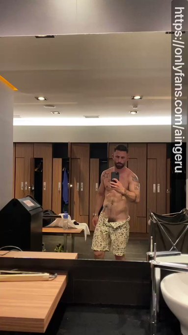 Do you like sweaty? ??

https://t.co/VVAFgIJlWZ https://t.co/iTVk6DTZxb