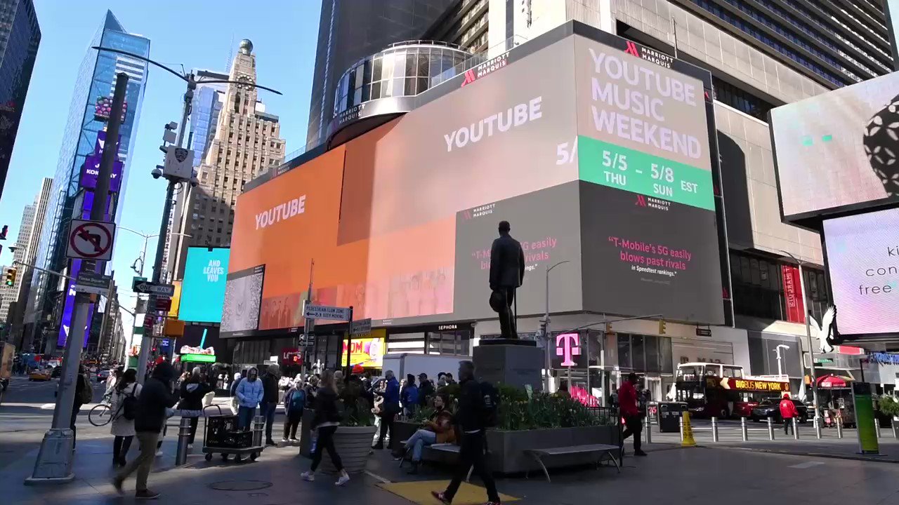 [Vtub] 登上New York戶外廣告而開心的Calli