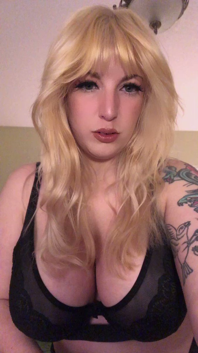 Model - Selina Kyl dominatrix