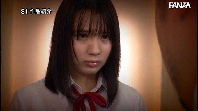 教師を振り向かせる為に自分のおっぱいを武器にノーブラで誘惑していく

https://t.co/wGIvXdpi59