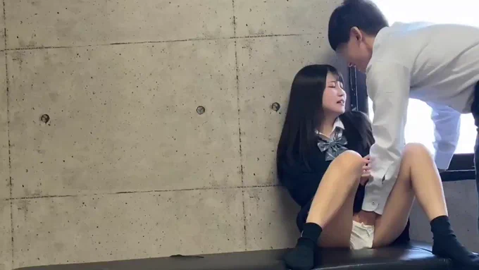 楠有栖 担任の先生は部室にお気に入りの生徒を呼び出して…