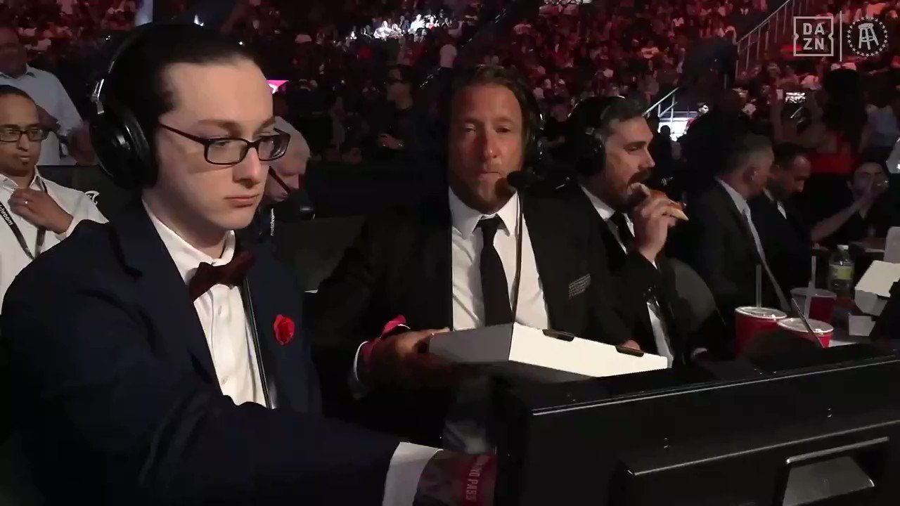 Barstool Sports on Twitter: “Pizza review live from one of the biggest