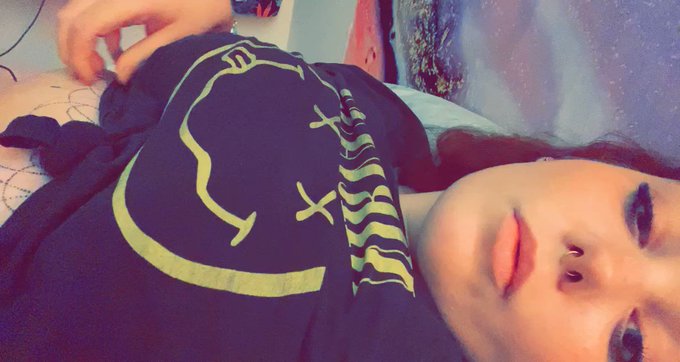 i&rsquo;ll show you my favourite anime &amp; you can show me your pok&eacute;mon? 🥺 https://t.co/Oho4br3KhF<a href="/tag/sale"class="tags"><span>#sale</span></a><a href="/tag/deals"class="tags"><span>#deals</span></a><a href="/tag/bbw"class="tags"><span>#bbw</span></a><a href="/tag/adult"class="tags"><span>#adult</span></a><a href="/tag/sellingcontent"class="tags"><span>#sellingcontent</span></a><a href="/tag/nsfwxroleplay"class="tags"><span>#nsfwxroleplay</span></a>