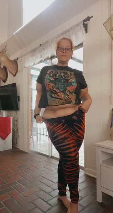 Alt milf BBW ? 
https://t.co/dwIotlAjuZ
#bbw #bbwlove #bbwgram #fatgirl #altgirl #onlyfans #sluttymodels
