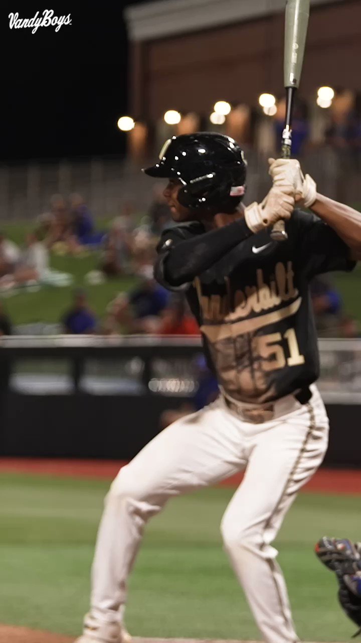 Barstool Are Dee Tee on Twitter "Sheeeeeesh. Nate McLouth Base Bandit