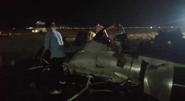 RT @manaman_chhina: Tragic helicopter crash in Raipur, Chhattisgarh. Both pilots have reportedly died in the crash. https://t.co/GcXGZk5cKy