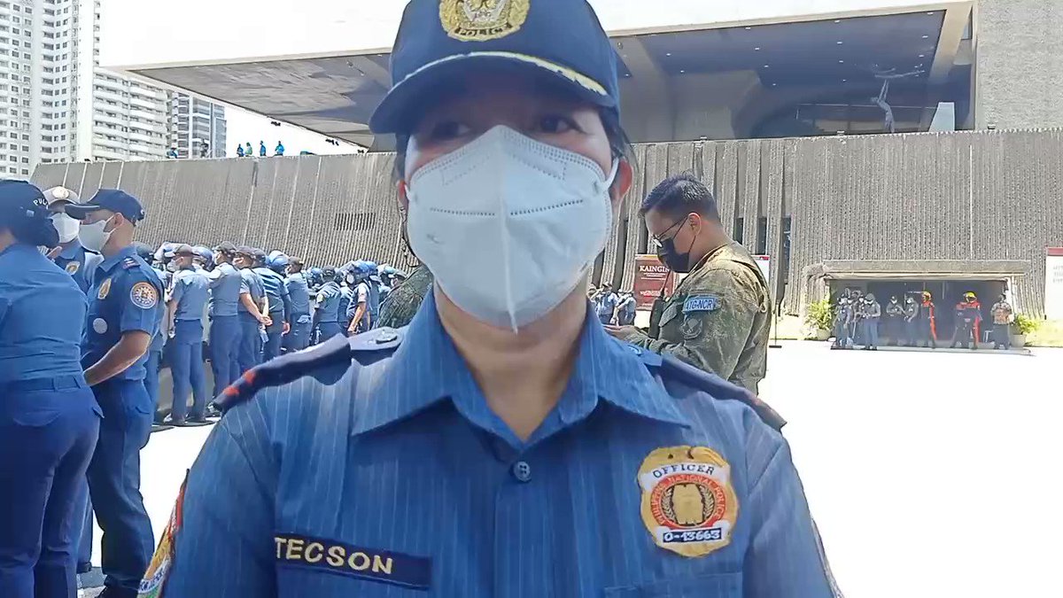 WATCH: Lt. Col. Jenny Tecson, NCRPO spokesperson, gives an assessment on the protests that occured near PICC this morning. @manilabulletin https://t.co/KZYPJxYRHt