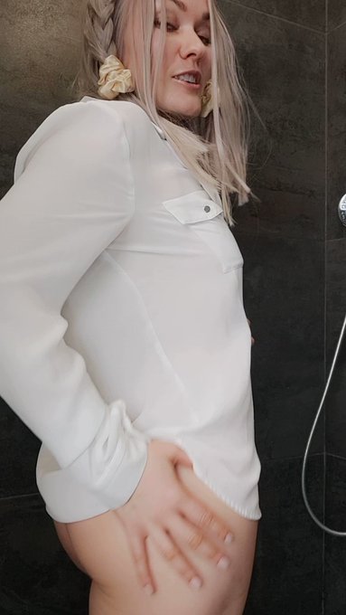 Do you want to take a shower together?💦💦🥰  @Jays_Place_  @wixxbold @letmeuseyou01 @bitethecloth @junona0<a class="tags" href="/tag/jays_place_">@jays_place_</a>