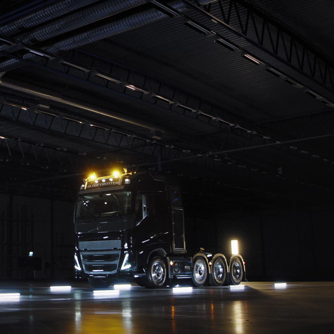 Volvo Trucks on X: The new Volvo FMX is here – and it's powerful, strong and robust. Making even the toughest assignments feel easy. Learn about its new features. /