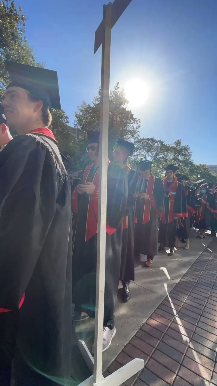 USC on Twitter: "A beautiful day for our Class of 2022! #FightOn #