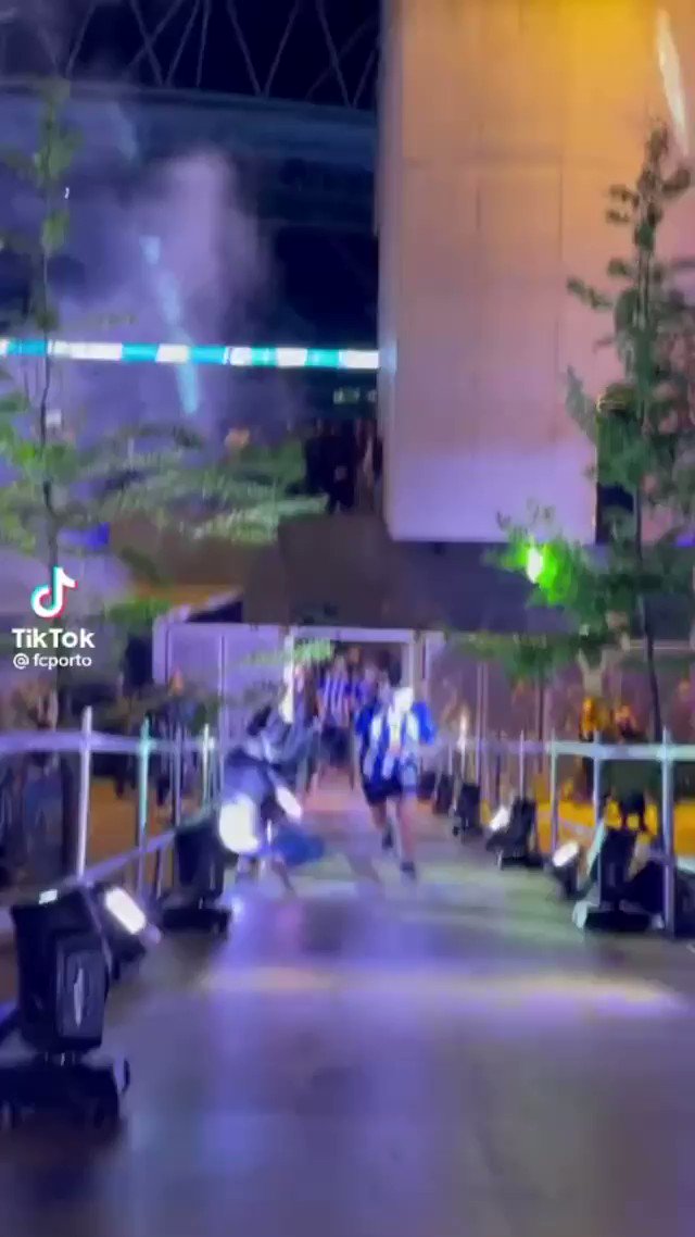 Maza on Twitter &quot;On va rater Pogba olalala je suis DÉGOÛTÉ LES GAAARS