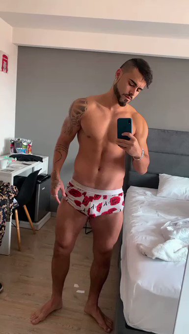 Buenos diaaaaas!!!! https://t.co/9cRHSRvw8Y