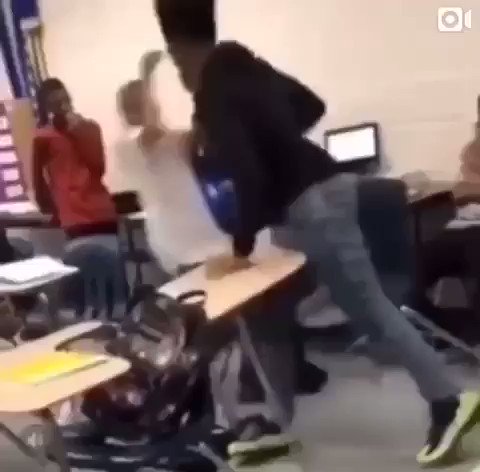 Nah fam that flip wild asf 🤣🤣🤣 https://t.co/AwjdZ5OWTH