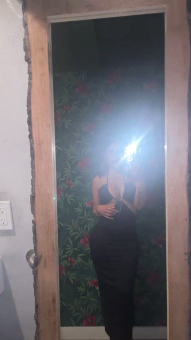 dance til the morning light https://t.co/uhKNVqscPb<a href="/tag/valentines"class="tags"><span>#valentines</span></a><a href="/tag/latinalust"class="tags"><span>#latinalust</span></a><a href="/tag/valentinesday2022"class="tags"><span>#valentinesday2022</span></a>