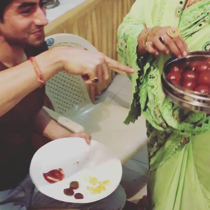 So This day is full of love Let\s eat some sweet for his sweetest Day  HAPPY BIRTHDAY HARSHAD CHOPDA 