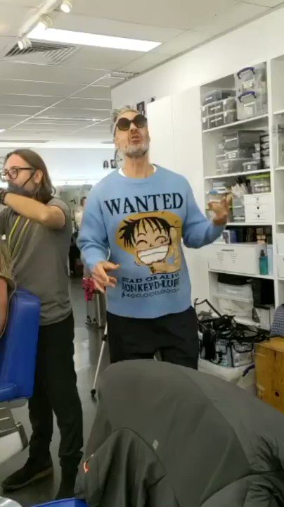 RT @teachbonnets: speaking of thor, have this thor ragnarok bts i found that made me laugh my ass off https://t.co/9FYsjjrSre