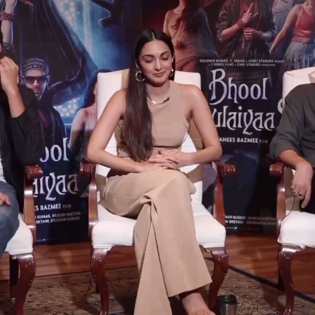 She s so cute <333 

HAPPY BIRTHDAY KIARA ADVANI

 