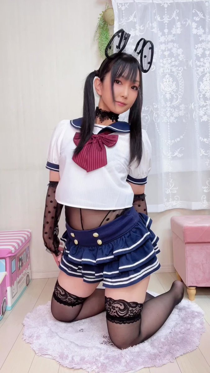 制服姿に関する画像
