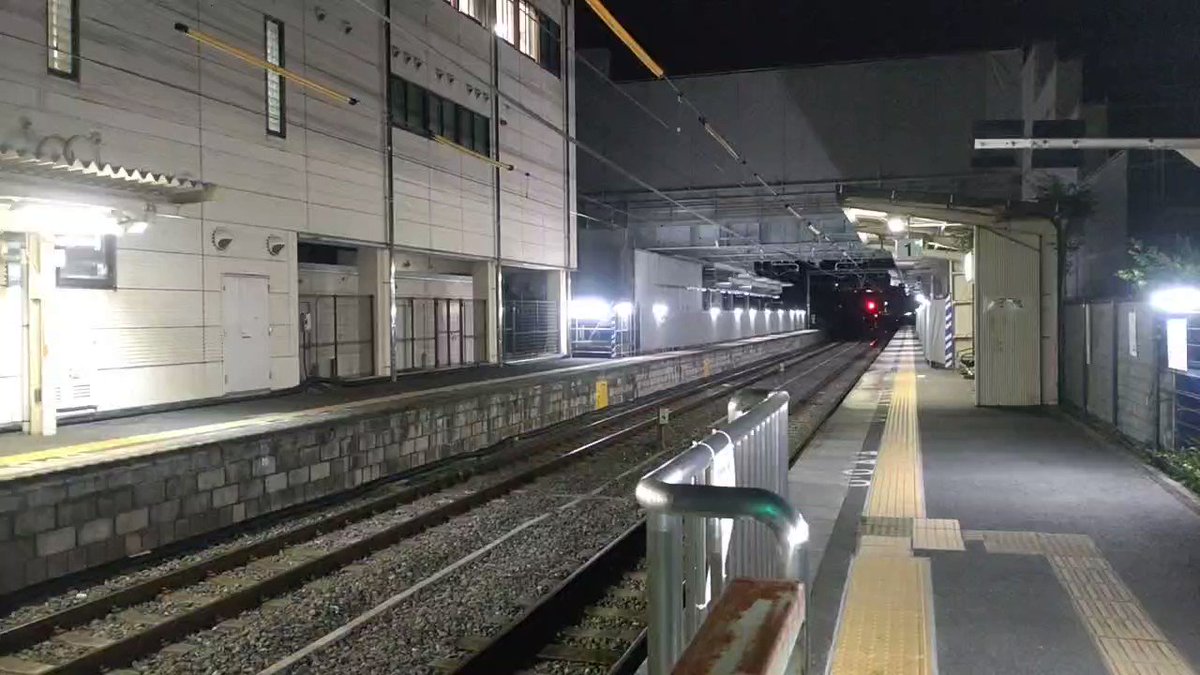 https://pbs.twimg.com/ext_tw_video_thumb/1527993229018566656/pu/img/gTjiuMLmTRscNeJ2.jpg
