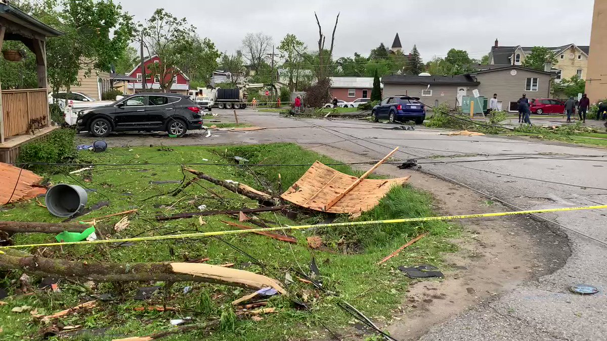 At least 8 dead, thousands without power after severe storm sweeps Ontario,  Quebec | Globalnews.ca