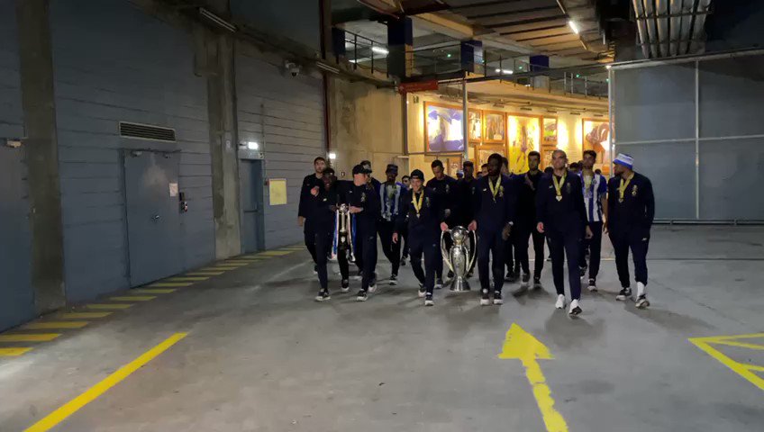Fora de jogo por 9cm em que o frame utilizado a bola já saiu dos pés do nosso jogador! : r/fcporto