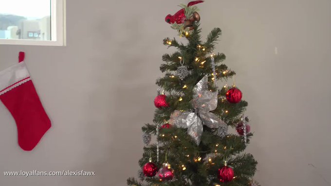 I just sold a video on #realloyalfans. Take a look here: https://t.co/fUGMifn4PY https://t.co/ljcgK2