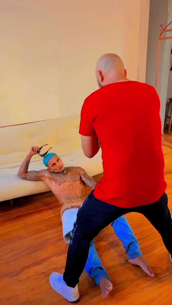 Dinho alves batendo punheta
