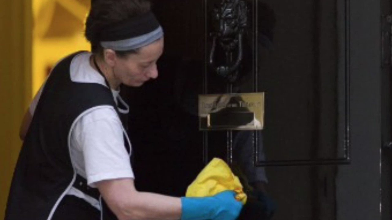 Phantom Power on Twitter "‘Cleaners had to wipe wine and vomit off the