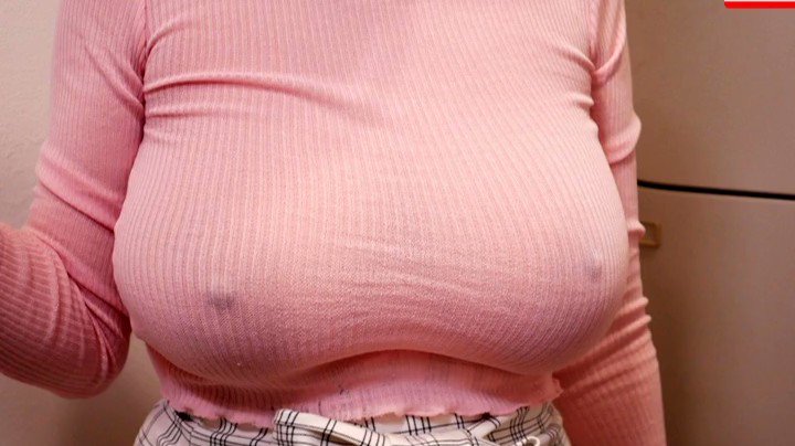 ノーブラと巨乳に関する画像