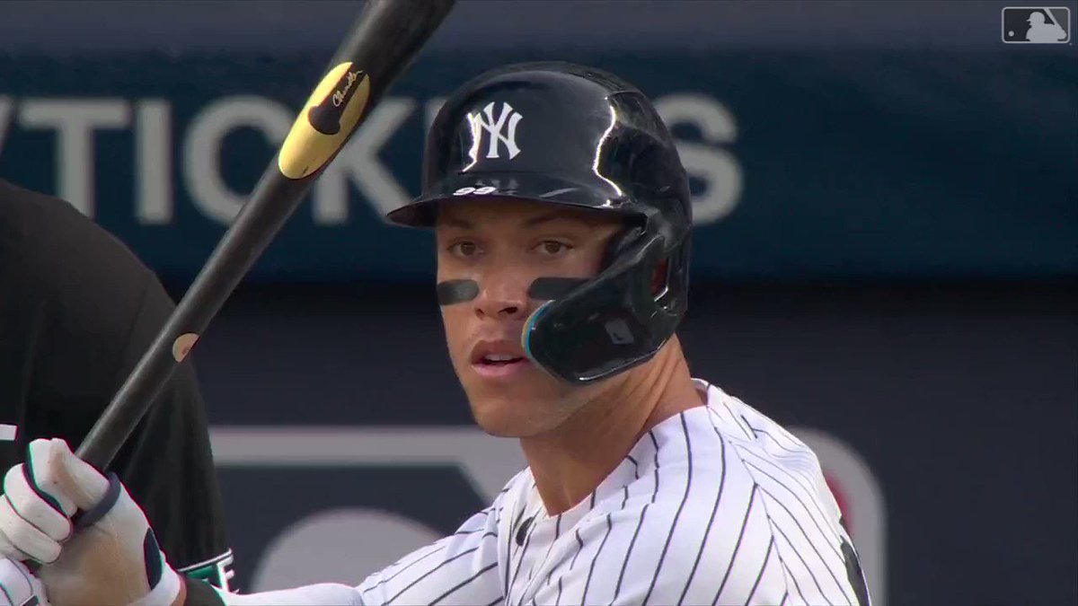 FOX Sports: MLB on X: SEE YA, NUMBER 62! 👨‍⚖️ Aaron Judge now has the  most home runs in a single-season in American League history!   / X