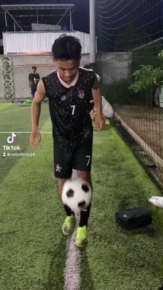 Soccer skills (@afolf_hi1945)