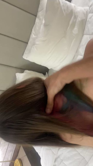 I need someone to stretch me out rn 😩 https://t.co/yuqPcO85EQ