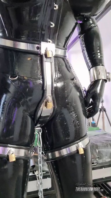 Love to hold me as your rubberized sexslave chained to the bed? Does this thought makes your cock hard