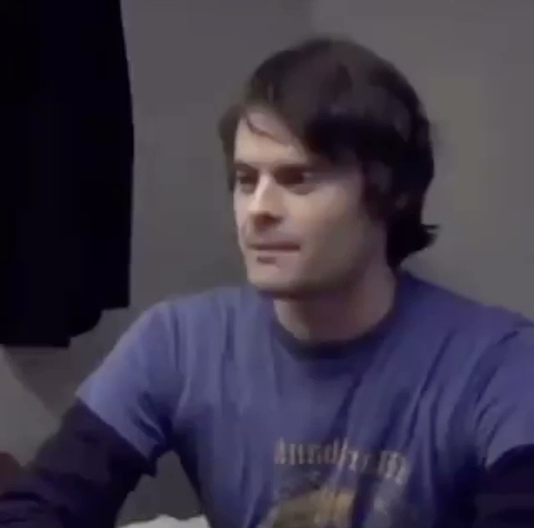 Happy birthday bill hader i would die 4 u <3 