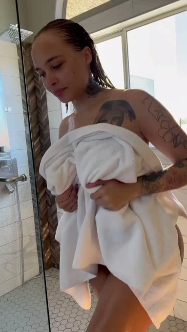 https://t.co/dnN0uKr5VY  https://t.co/b6J2gS8aKE WHEN THEY SHOWER TOGETHER 🤭 https://t.co/wIhjTeBtjN<a href="/tag/clubgolddimes"class="tags"><span>#clubgolddimes</span></a>