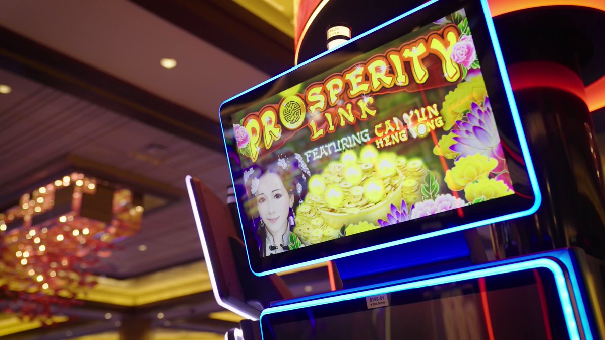 That’s a HUGE WIN! Watch , @NGslot, and @MaxBetMedia play our newest game, Prosperity Link™ Video Slots, at @playgraton. Prosperity Link™ includes a pot that can drop golden orbs on every spin, leading to big bonus action!