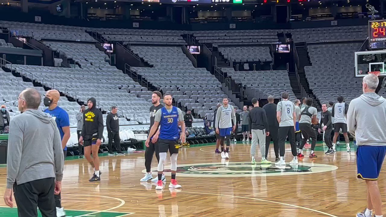 [花邊] 咖哩傷後開始練習跳投