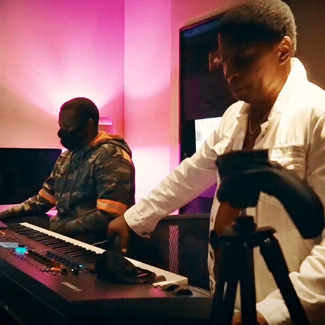 Mustard (mustard) / Twitter