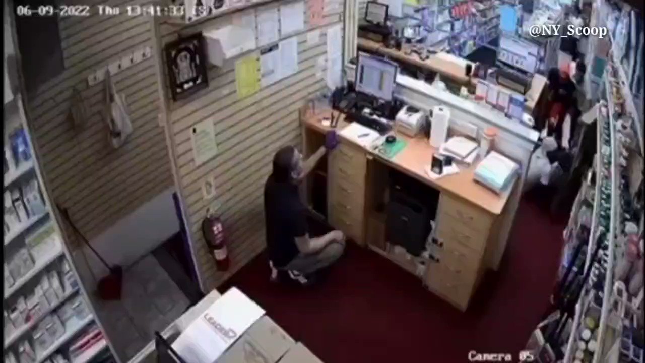 NYC Scoop on Twitter "Bronx East Tremont Avenue & Arthur Avenue, a