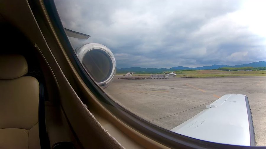 閲覧注意】飛行機につかまると人はどうなるのか?パイロット視点で解説 閲覧注意】飛行機につかまると人はどうなるのか?パイロット視点で解説