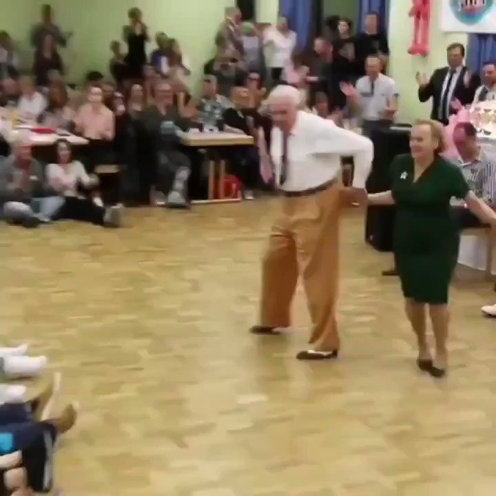 リンディーホップや～年取って踊ってもなんか様になるからいいんだよね 