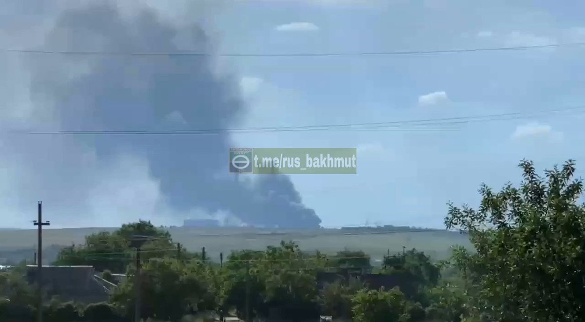 RT @DemeryUK: Big fire at the Uglegorskaya powerstation in RUS occupied Svetlodarsk https://t.co/e3s8CXMPAa